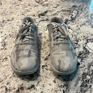 NoBull men’s trainer